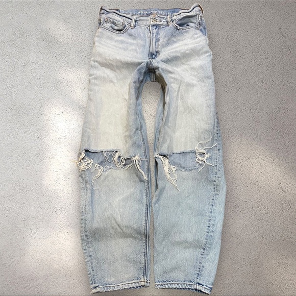 American Eagle Outfitters Relaxed Mom Jean - Picture 1 of 6